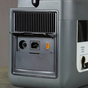 Портативная электростанция FUBAG AS 2400i (аккумулятор LiFePO4) в Тольятти фото