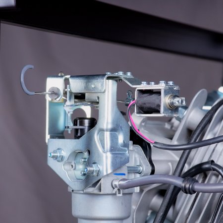 Бензиновый генератор FUBAG BS 8000 DA ES (трехфазный) с электростартером и коннектором автоматики в Тольятти фото