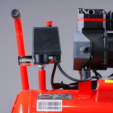 Компрессор безмасляный малошумный FUBAG Свободный Воздух (Free Air) 170/24/1.5 S в Тольятти фото